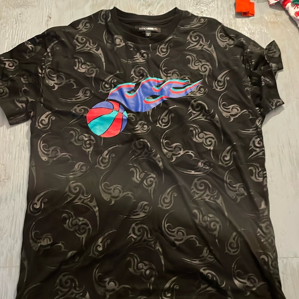 Fashion nova men graphic tee